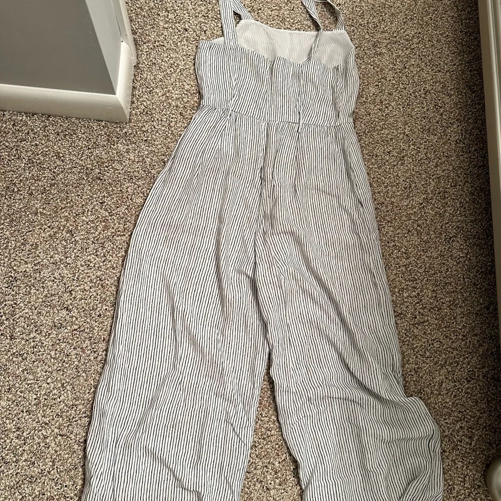 American Eagle Jumpsuit - Picture 5 of 6